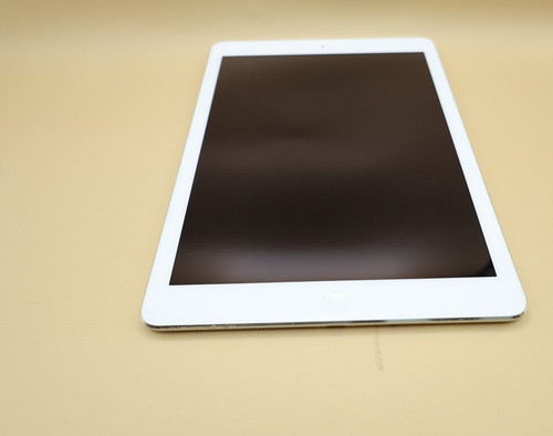White apple ipad air - white, 16